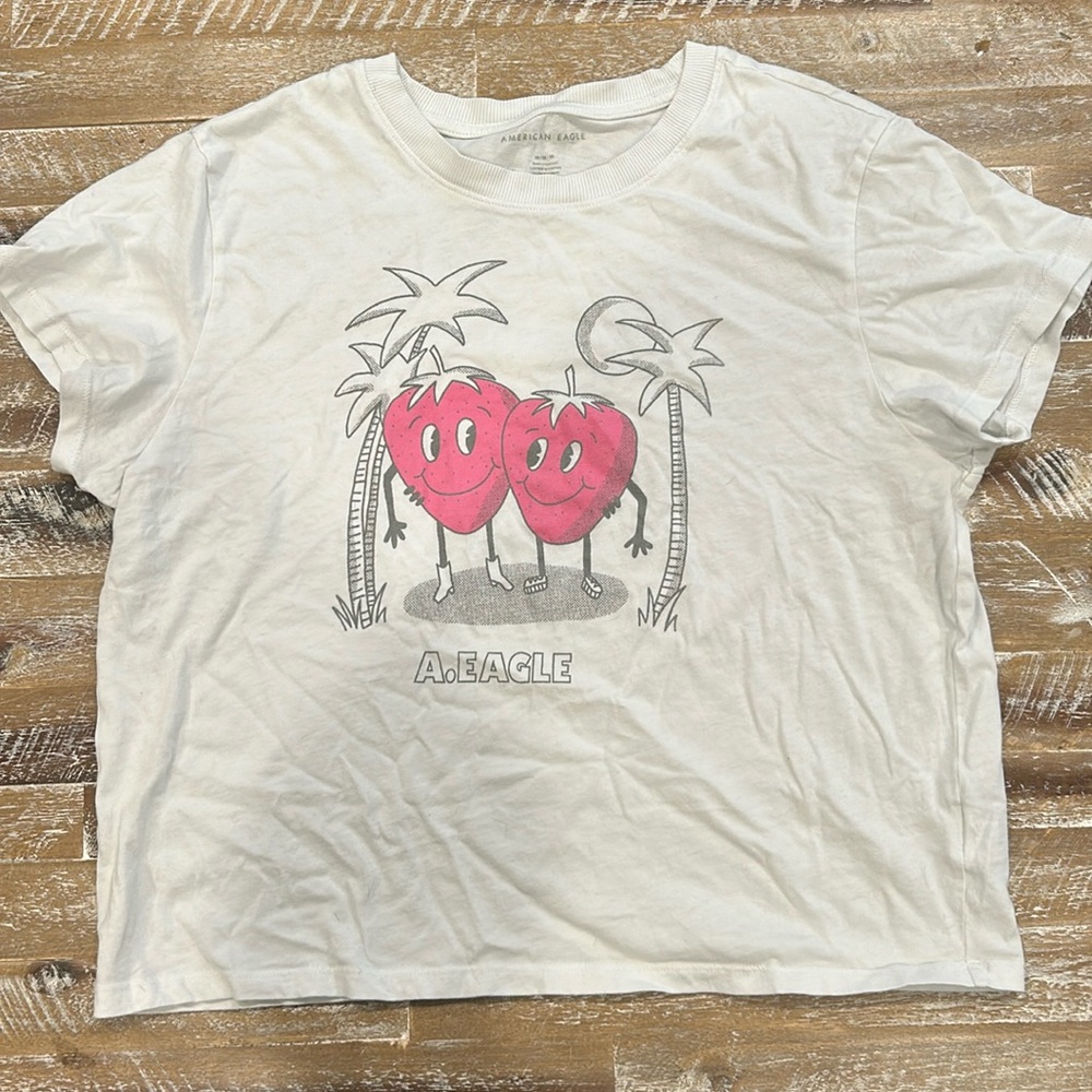 Cute American eagle tee